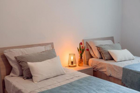 Chic 2-Bed Apartment in Central Il-Gżira